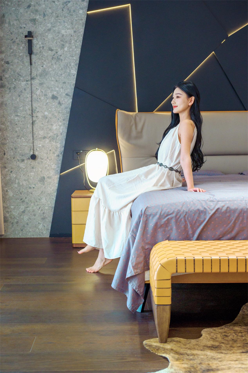 電影感Plog|優(yōu)雅克制的高級感·意式風別墅 image1 電影感Plog|優(yōu)雅克制的高級感·意式風別墅 image1