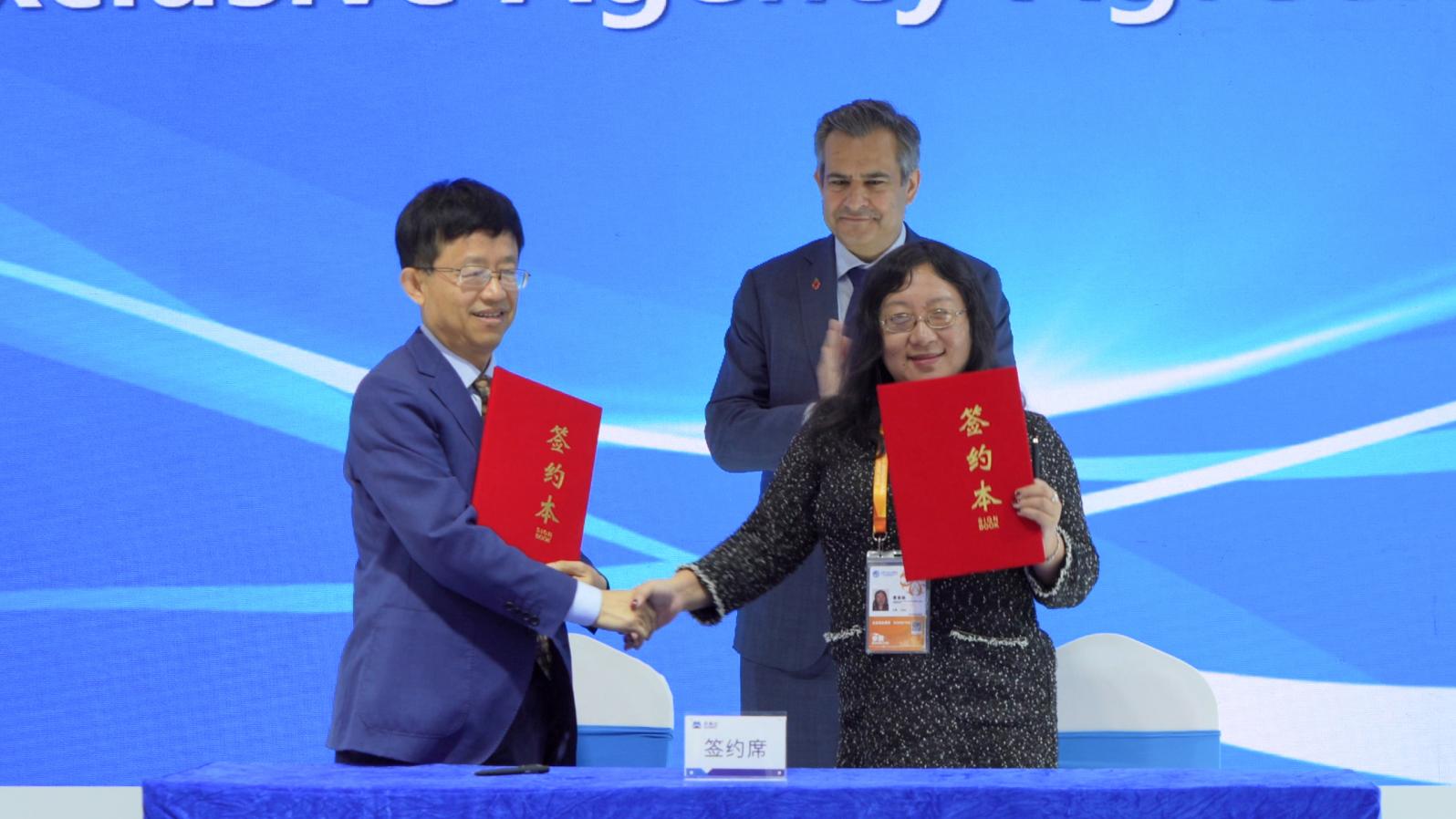 中國進(jìn)博會(huì)|得高與英國HEALTHY AIR TECHNOLOGY公司成功簽署獨(dú)家代理協(xié)議！ image3