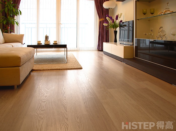 秋季裝修為什么選得高復(fù)合木地板和軟木地板？ Quick-step實(shí)木復(fù)合地板